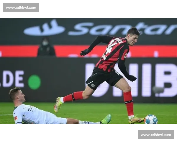 尤文 1250 万欧闪电截胡科斯塔!冬窗转会击退五强锁定未来防线核心 尤文 1250 万欧闪电截胡科斯塔!冬窗转会击退五强锁定未来防线核心