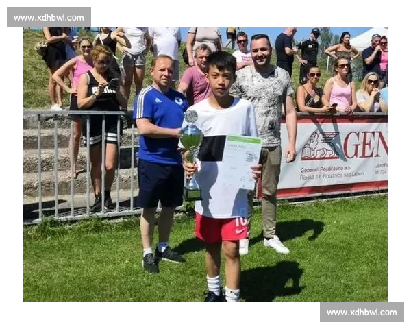 王钰栋：以金靴锋芒，迎澳洲劲旅